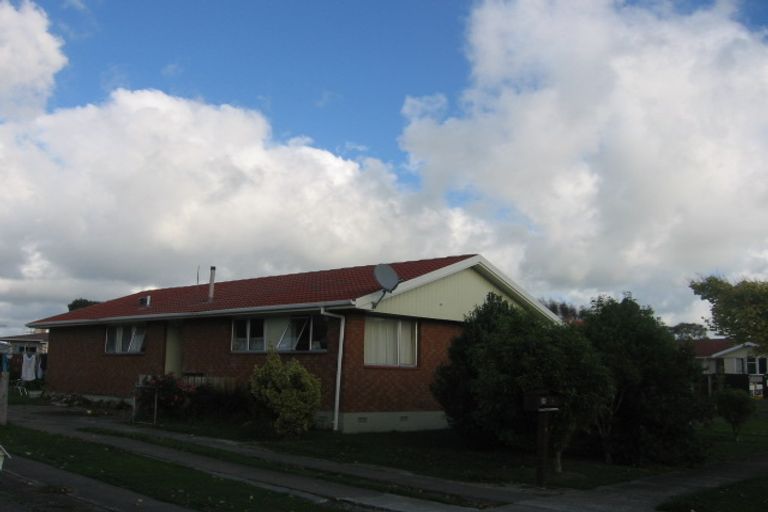 Photo of property in 21 Otaki Place, Westbrook, Palmerston North, 4412