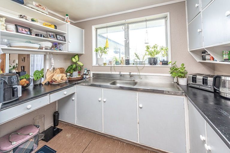 Photo of property in 12a Sydney Place, Whanganui, 4500