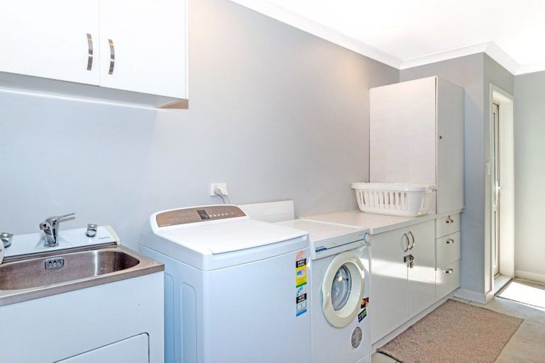 Photo of property in 25 Pohutukawa Grove, Lytton West, Gisborne, 4010