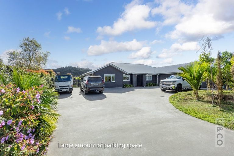Photo of property in 212 Matua Road, Kumeu, 0810