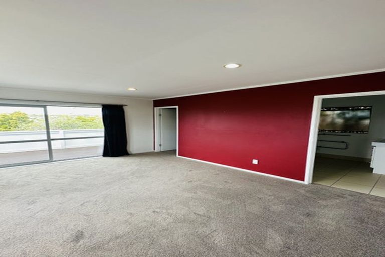 Photo of property in 78 Arran Road, Browns Bay, Auckland, 0630