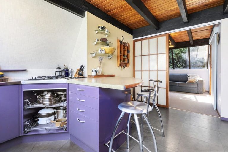 Photo of property in 20 Amapur Drive, Khandallah, Wellington, 6035