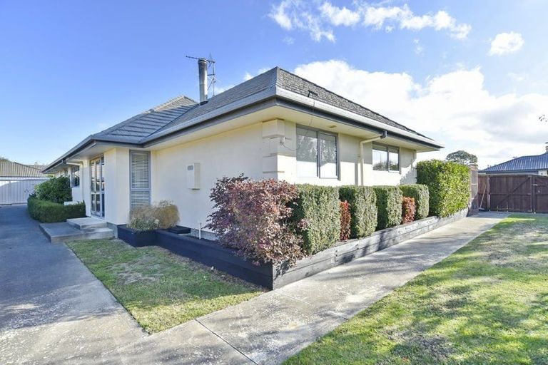 Photo of property in 135 Chinnerys Road, Woodend, 7610