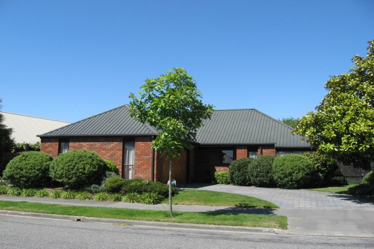 Photo of property in 176 Hawthornden Road, Avonhead, Christchurch, 8042