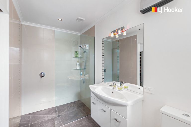 Photo of property in 24 William James Close, Mosgiel, 9024