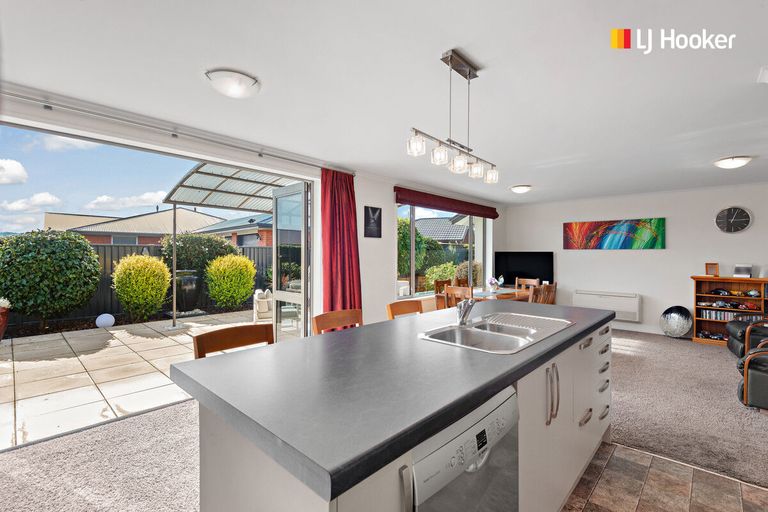 Photo of property in 24 William James Close, Mosgiel, 9024