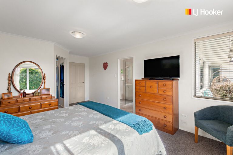 Photo of property in 24 William James Close, Mosgiel, 9024