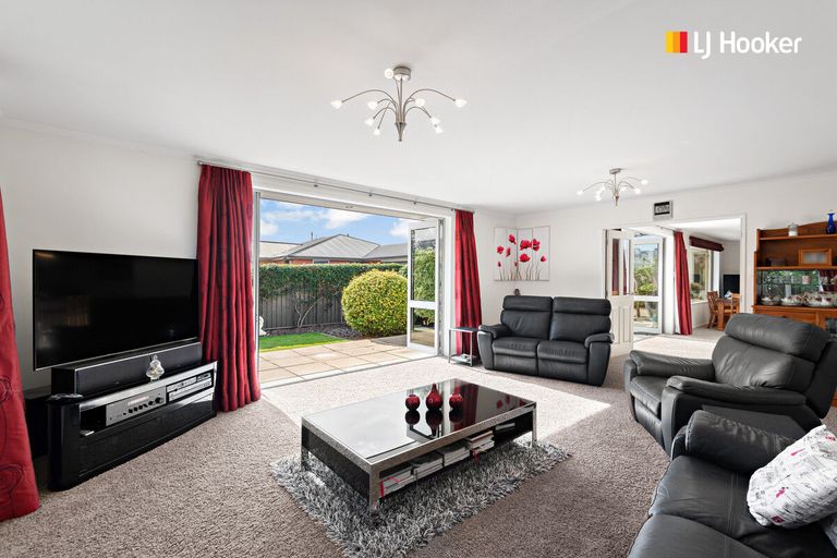 Photo of property in 24 William James Close, Mosgiel, 9024