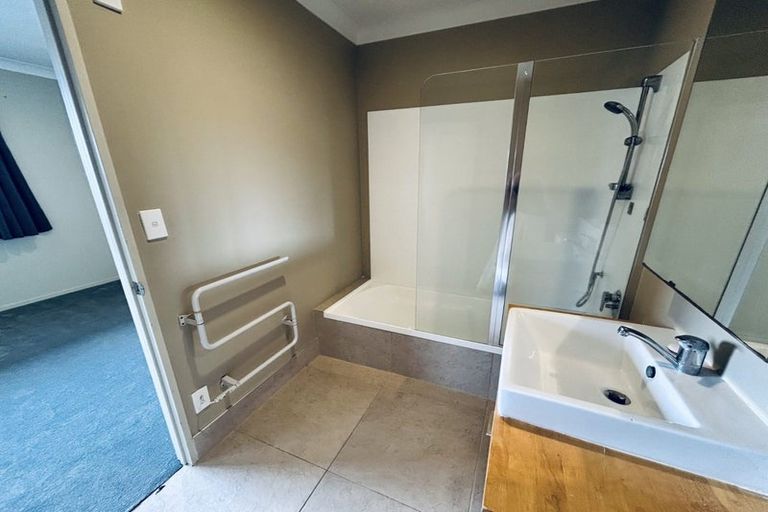 Photo of property in 8/128 Stancombe Road, Flat Bush, Auckland, 2016