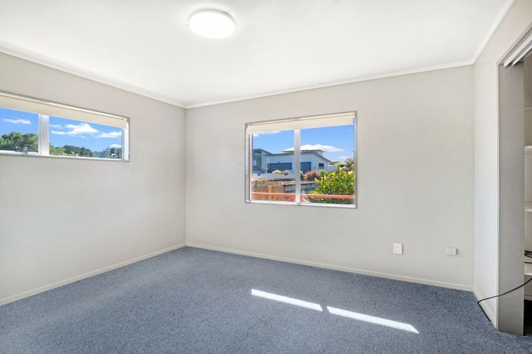 Photo of property in 10 Taonui Street, Waitarere Beach, Levin, 5510
