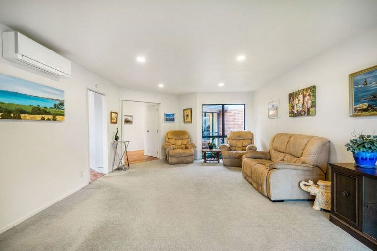 Photo of property in 239 Burtt Road, Paerata, Drury, 2578