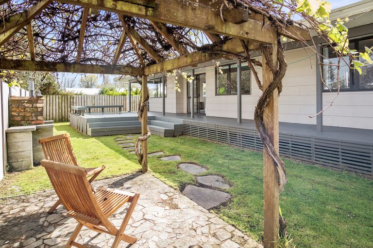 Photo of property in 42a Weld Street, Cambridge, 3434