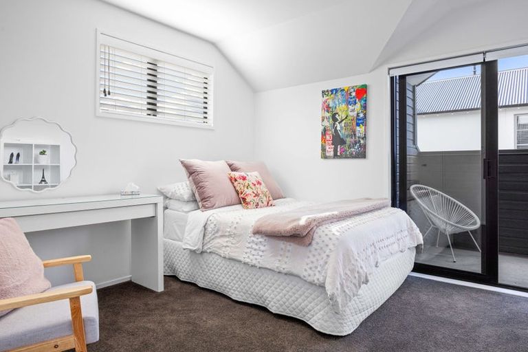 Photo of property in 4 Wairarapa Terrace, Merivale, Christchurch, 8014