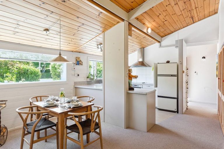 Photo of property in 12 Kowhai Grove, Waikanae, 5036