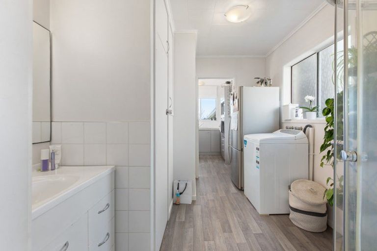 Photo of property in 5c The Crescent, Waihi Beach, 3611