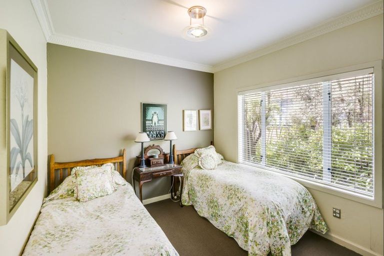 Photo of property in 18 Lucknow Road, Havelock North, 4130