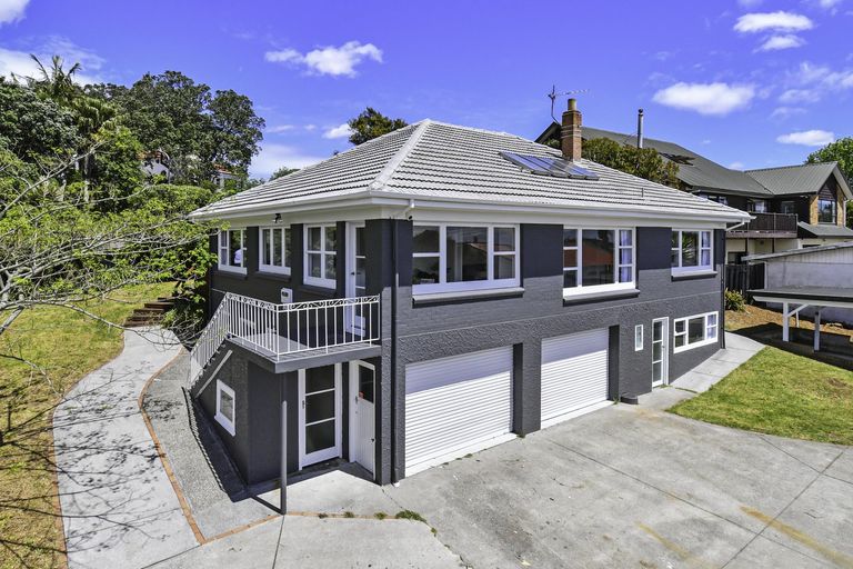 Photo of property in 1a Prospect Terrace, Milford, Auckland, 0620