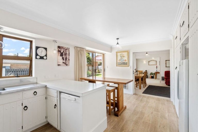 Photo of property in 15a Stuart Street, Levin, 5510