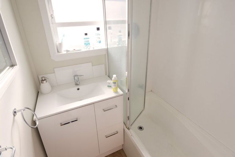 Photo of property in 29 Panair Crescent, Hillcrest, Hamilton, 3216