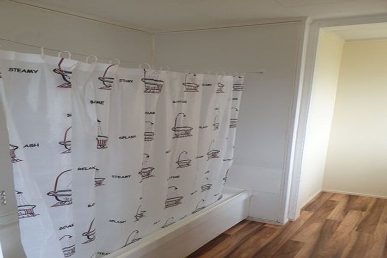 Photo of property in 94 Clevedon Road, Papakura, 2110