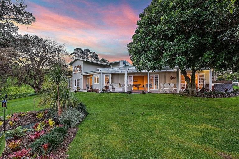 Photo of property in 196 Glenmore Road, Coatesville, Albany, 0793