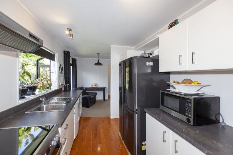 Photo of property in 20 Hookway Grove, Paraparaumu, 5032