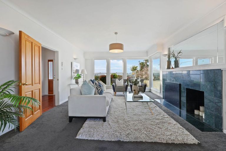 Photo of property in 24 Takutai Avenue, Bucklands Beach, Auckland, 2012