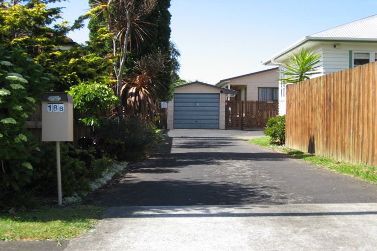 Photo of property in 1/18 Rimu Road, Mangere Bridge, Auckland, 2022