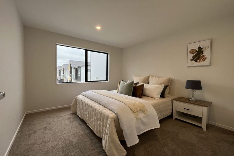 Photo of property in 1 Whawhaki Lane, Kumeu, 0810