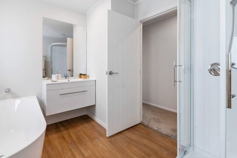 Photo of property in 612-614 Te Ngae Road, Owhata, Rotorua, 3010