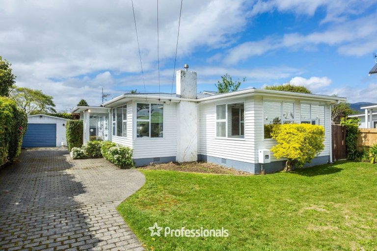 Photo of property in 36 Whakatiki Street, Trentham, Upper Hutt, 5018