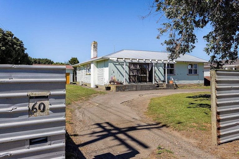 Photo of property in 60 Kapuni Street, Manaia, 4612