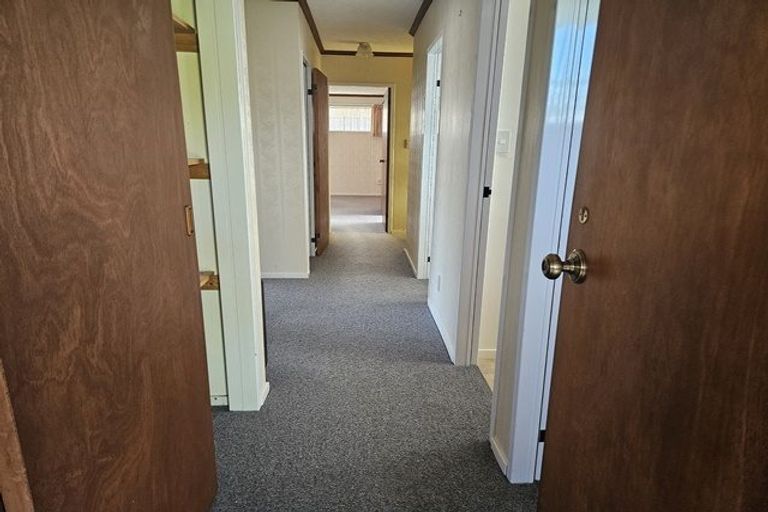 Photo of property in 1 Douglas Street, West End, Palmerston North, 4412