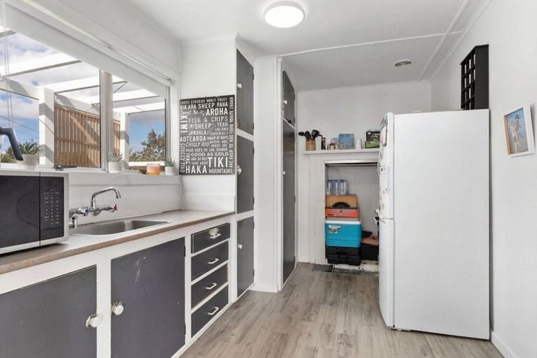 Photo of property in 27 Oxford Street, Lansdowne, Masterton, 5810