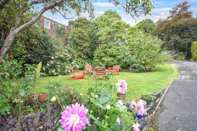 Photo of property in 7 Marion Street, Macandrew Bay, Dunedin, 9014