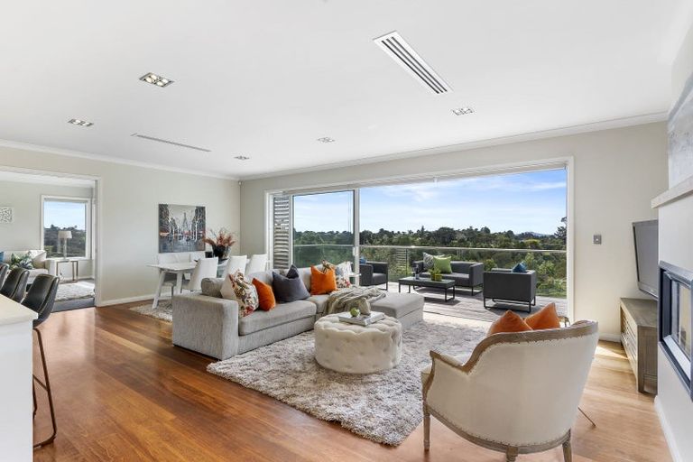 Photo of property in 497 Whitford Road, Whitford, Howick, 2571