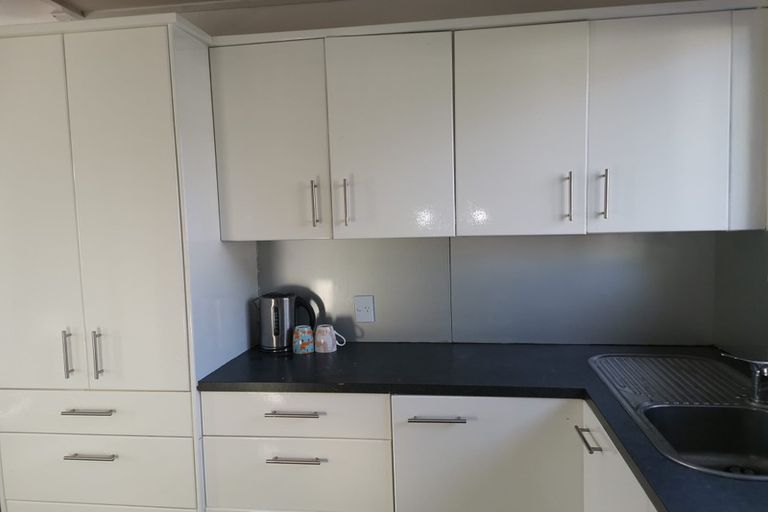 Photo of property in 2/43 Taitimu Drive, Weymouth, Auckland, 2103