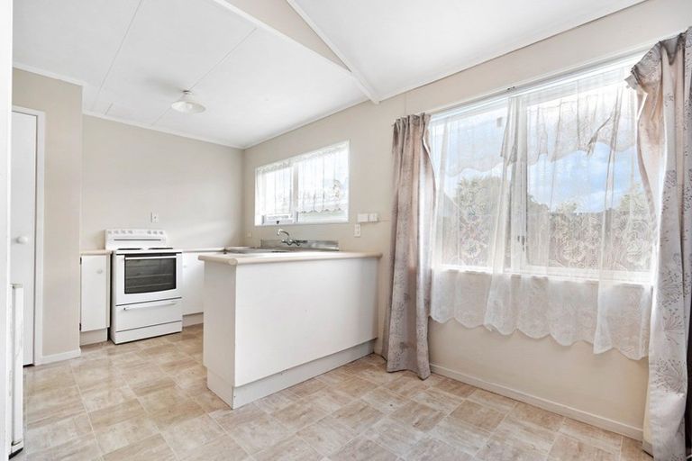 Photo of property in 1 Rerewai Place, Tikipunga, Whangarei, 0112