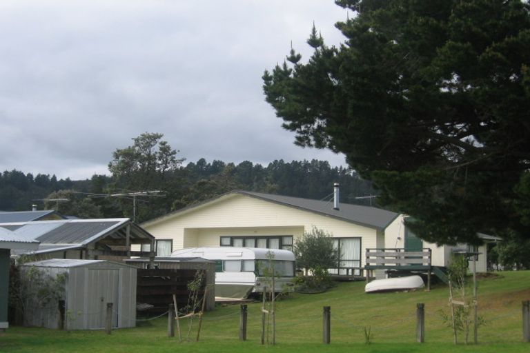 Photo of property in 128 Waimaire Avenue, Matarangi, Whitianga, 3592