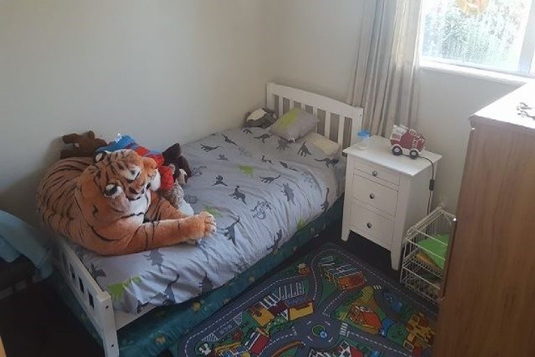 Photo of property in 4/64 Lonsdale Street, New Brighton, Christchurch, 8083