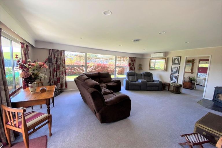 Photo of property in 275 High Street, Eltham, 4322