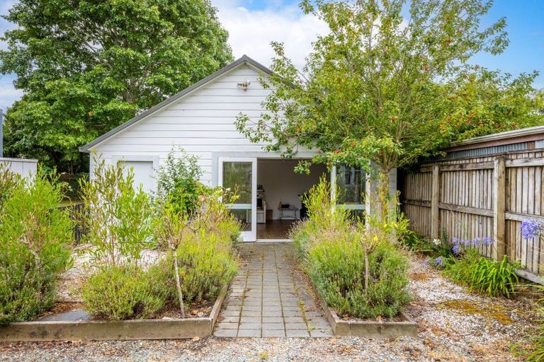 Photo of property in 37 Arrow Street, Wakefield, 7025