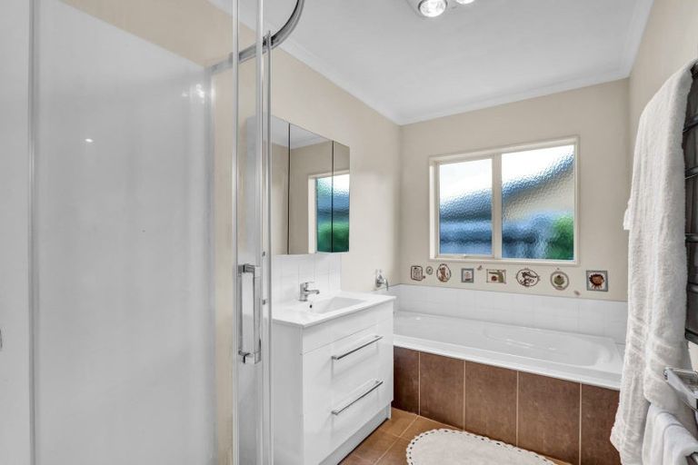 Photo of property in 6b Faber Place, Inglewood, 4330