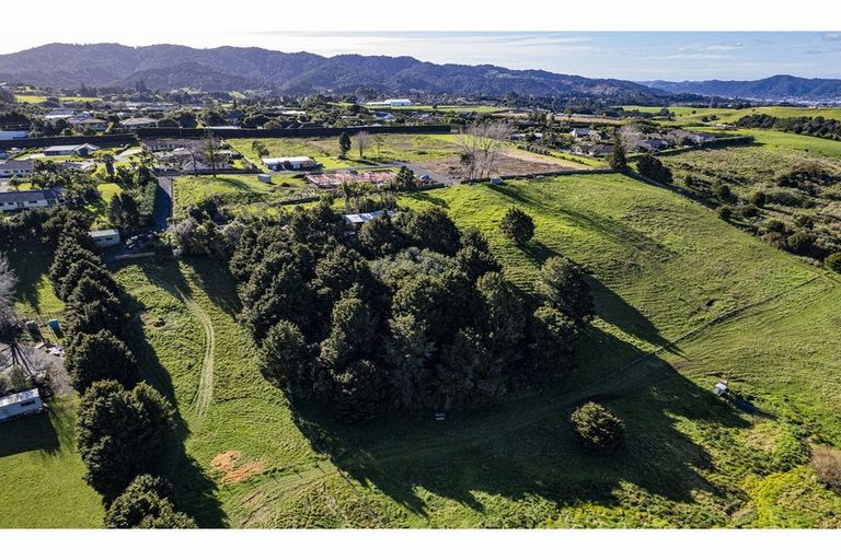 Photo of property in 6 Sylvia Lane, Maunu, 0110