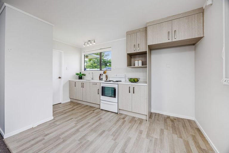Photo of property in 1/55 Redcrest Avenue, Red Hill, Papakura, 2110