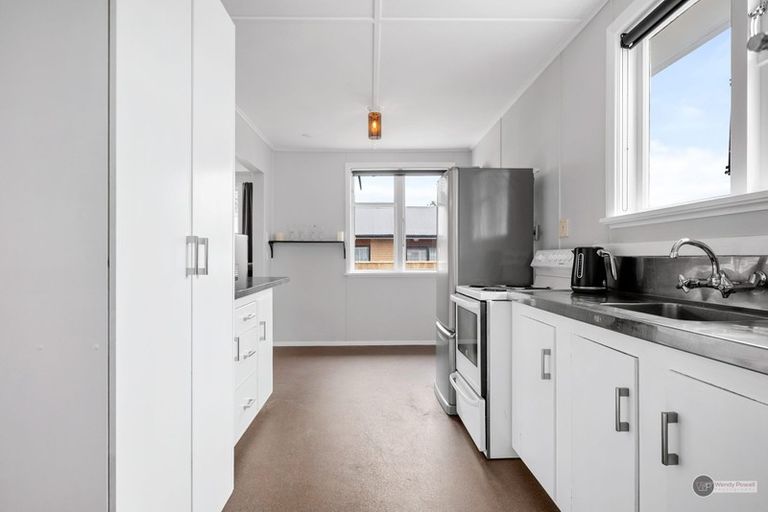 Photo of property in 28a Palmer Crescent, Silverstream, Upper Hutt, 5019