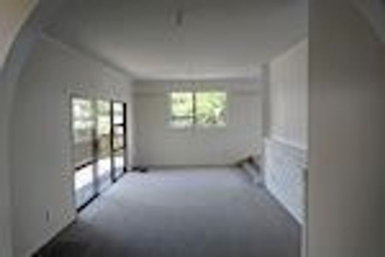 Photo of property in 14 Butterworth Drive, Glendene, Auckland, 0602