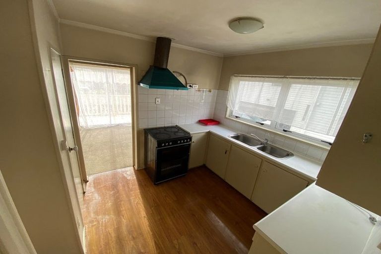 Photo of property in 298 Bucklands Beach Road, Bucklands Beach, Auckland, 2012