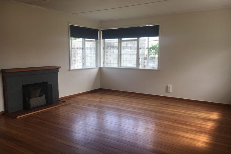 Photo of property in 8 Armitage Place, Fairfield, Hamilton, 3214