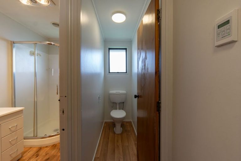 Photo of property in 76d Bandon Street, Frankton, Hamilton, 3204